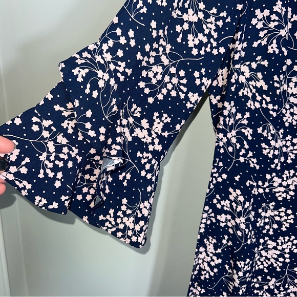 Boden 3/4 Sleeve Shift Dress-Ruffle Sleeves & Hem-Blue Pink Floral-Size 8 - Picture 4 of 9